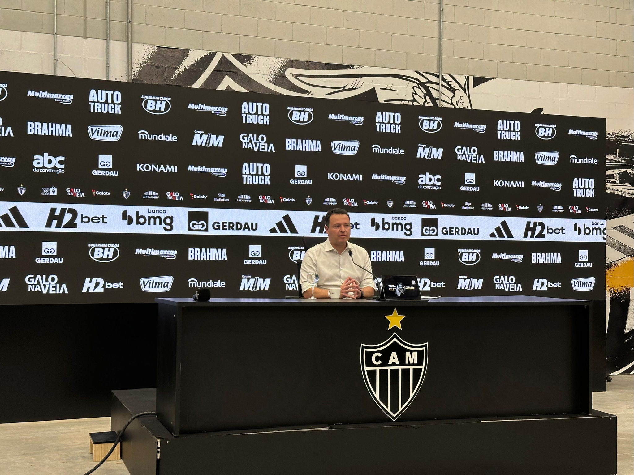 Rafael Menin, um dos principais gestores da SAF do Atlético, e coletiva de imprensa